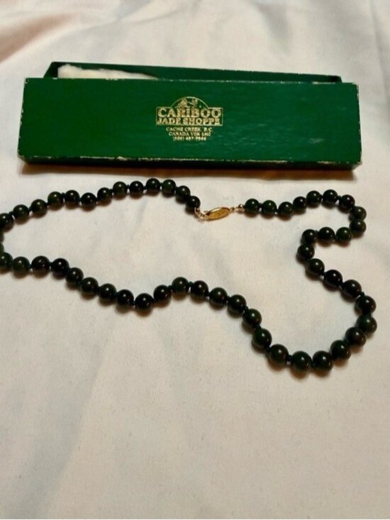 Cariboo Jade Shoppe Jewelry - Vintage B.C. Nephrite Jade Knotted Necklace - Cariboo Jade Shoppe (20")